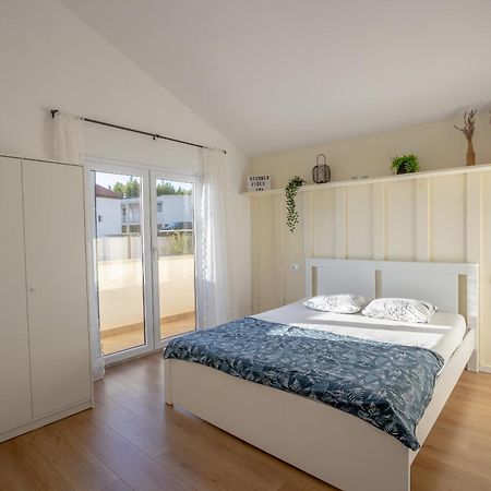 オミシュApartman Rojoアパートメント エクステリア 写真